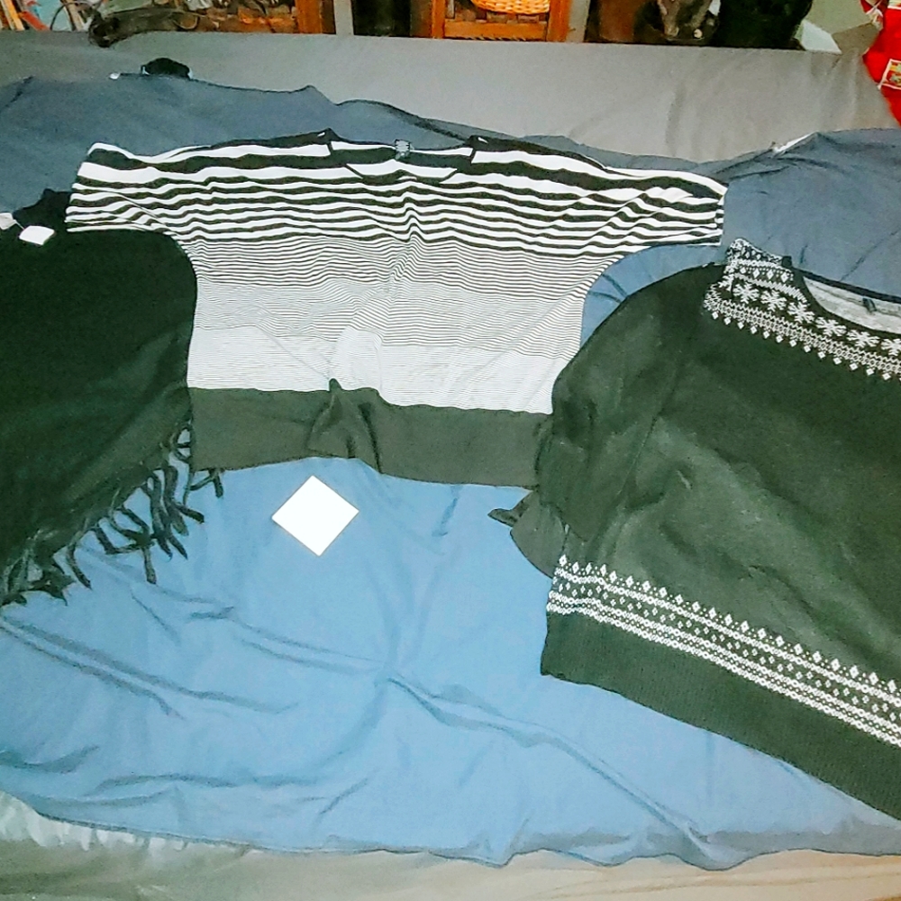 Women's plus size blouse/ top bundle deal